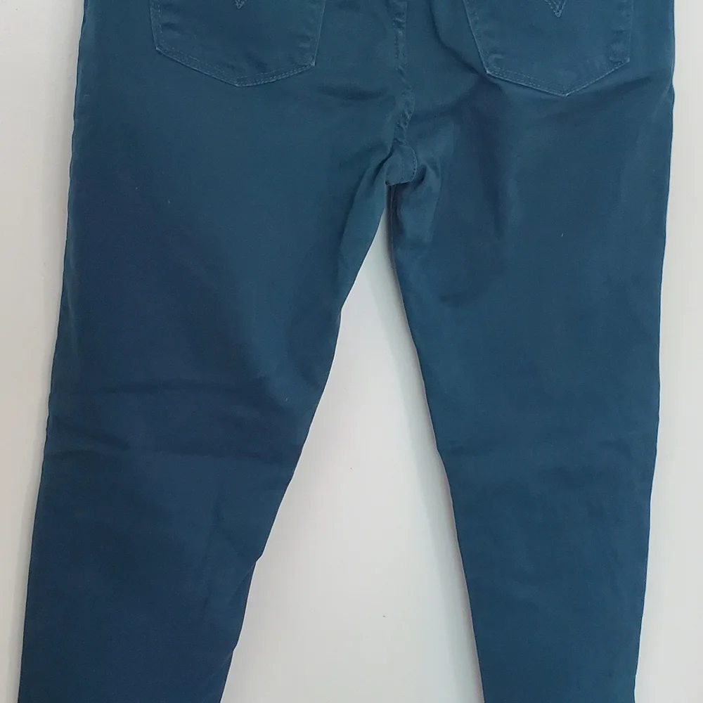 Levi Jeans - Picture 8 of 8